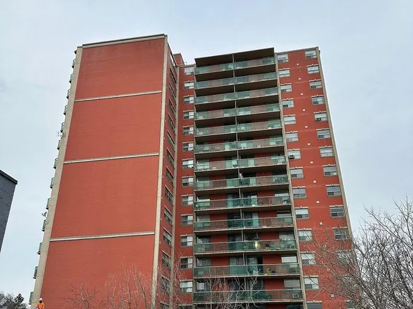 5949 Yonge St #808, Toronto, ON M2M 3V8