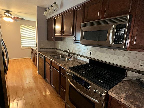 5th image of 32833 Fargo St #46