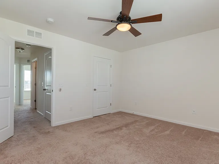 172 Drexel Ct — Photo 29