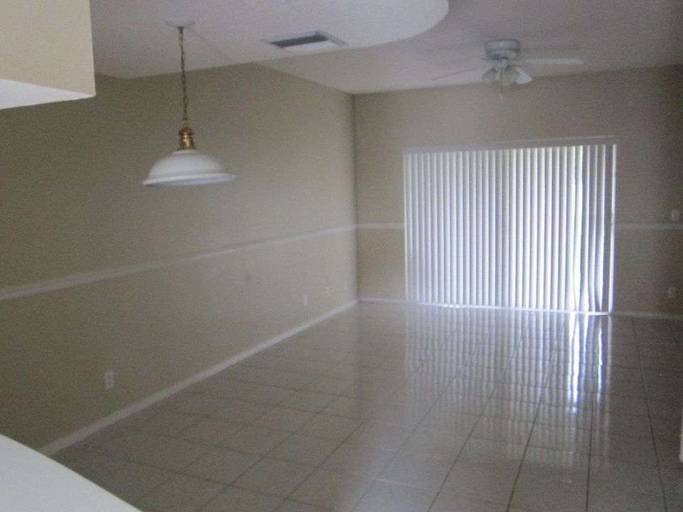1st image of 16671 Hemingway Dr