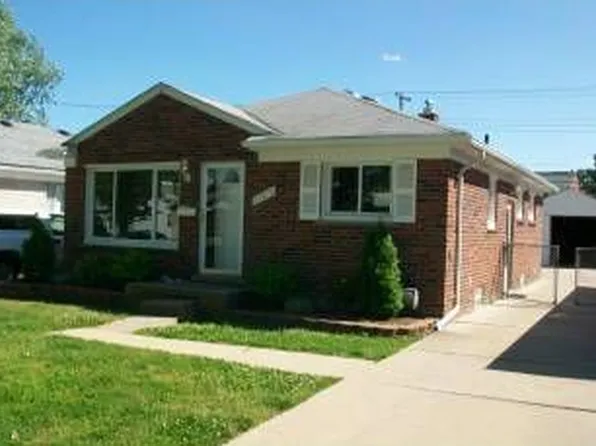23060 Doremus St, Saint Clair Shores, MI 48080