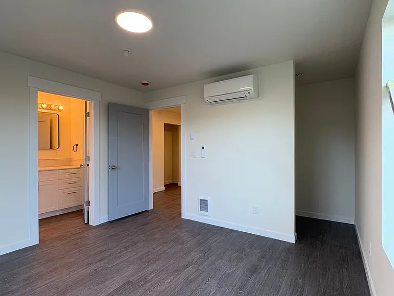 503 E Helena Ave — Photo 18