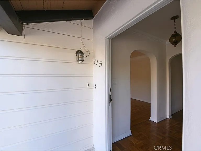 915 S Le Doux Rd — Photo 21