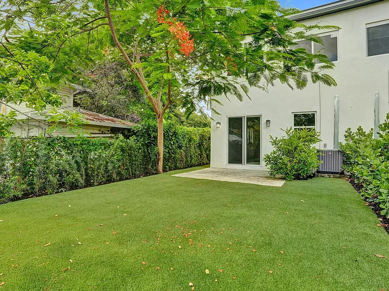 1213 W Las Olas Blvd — Photo 31