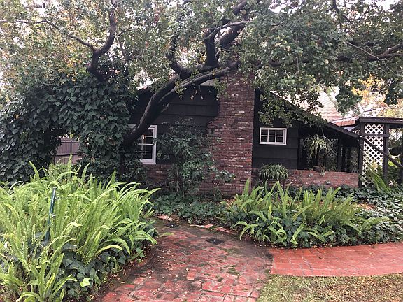 2nd image of 2660 E Del Mar Blvd