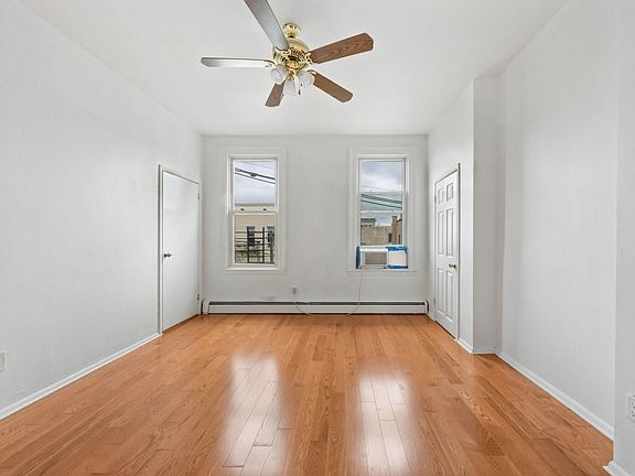 3rd image of 3805 Palisade Ave #3