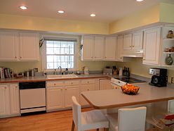 2nd image of 1536 Woodside Dr
