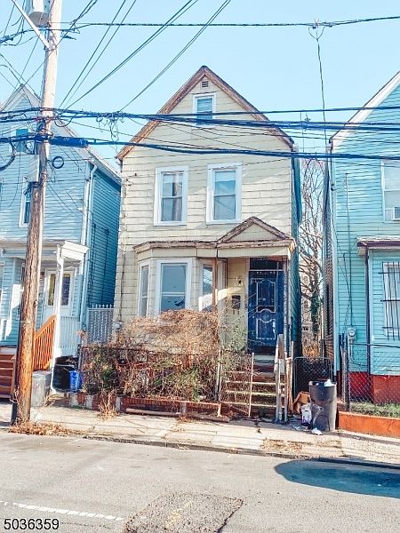 2nd image of 504 S 19th St