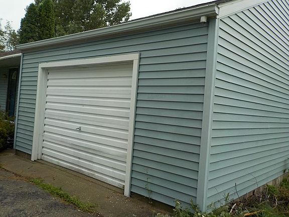 4th image of 1123 N 8th Ave