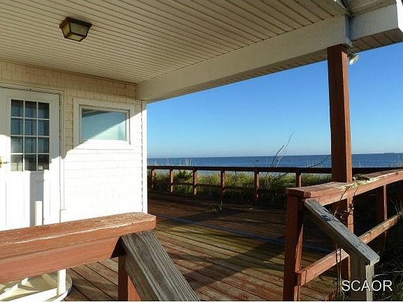 Entry to Deck