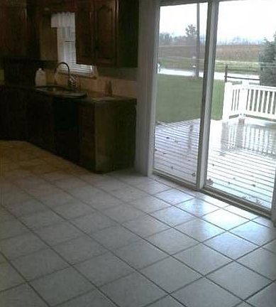 Dining area / deck