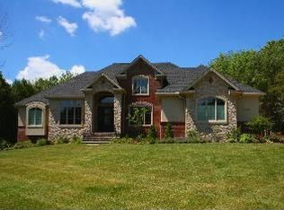 7913 Locust Grove Ct, Springboro, OH 45066