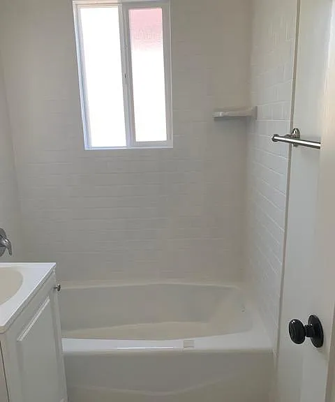 118 S Everett St #17 — Photo 7