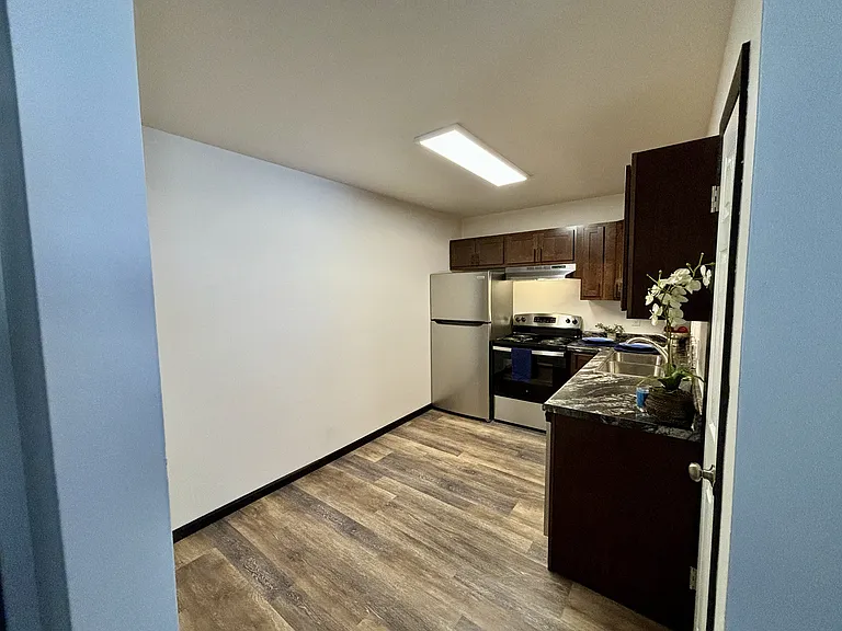 The Ridge Apartments — Photo 221