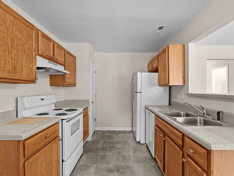408 Anna St — Photo 13