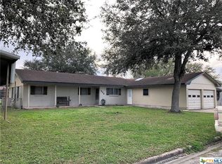 506 George F Simons St, Edna, TX 77957