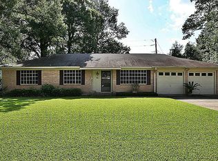 940 Iris Ln, Beaumont, TX 77706