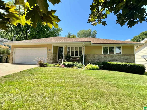 3907 Teton Trce, Sioux City, IA 51104