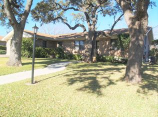 312 Mack Hollimon Dr, Kerrville, TX 78028
