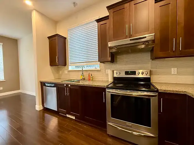 3 bed, 2.5 bath, $3,795 — Photo 4