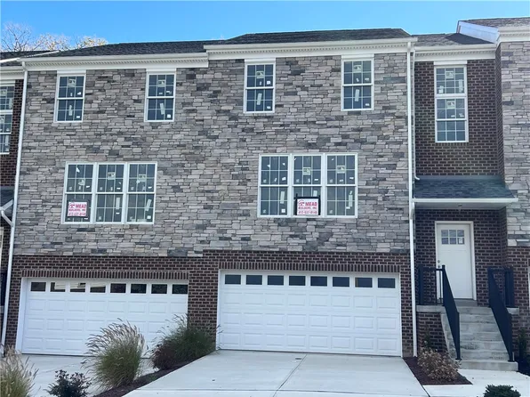 2339 Old Greentree Rd, Carnegie, PA 15106