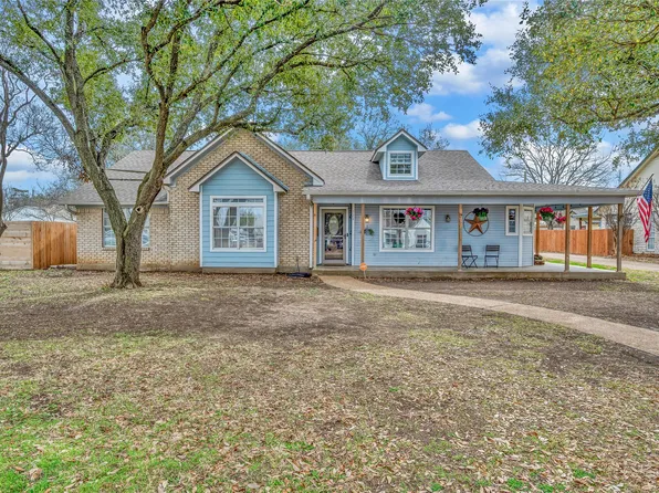 724 W 4th St, Mc Gregor, TX 76657