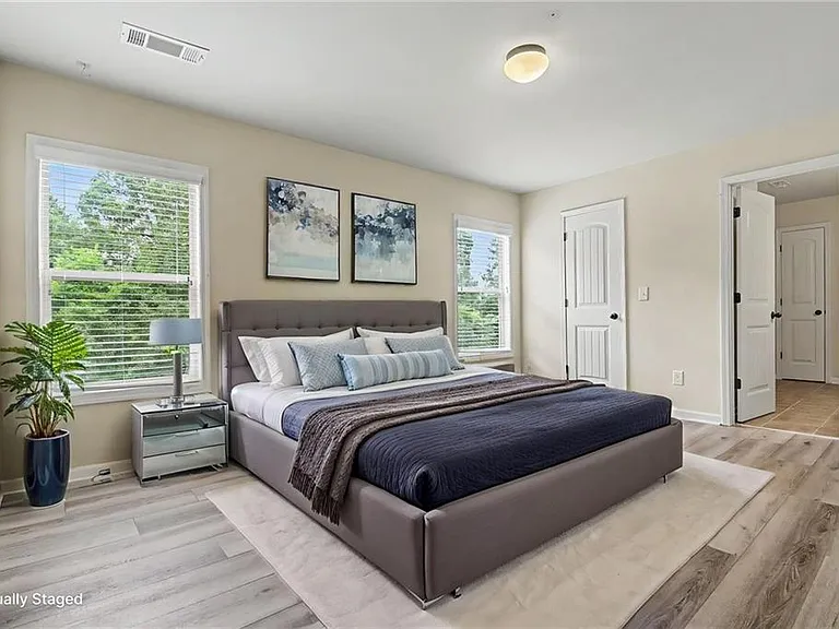 550 Nichols View Way — Photo 32