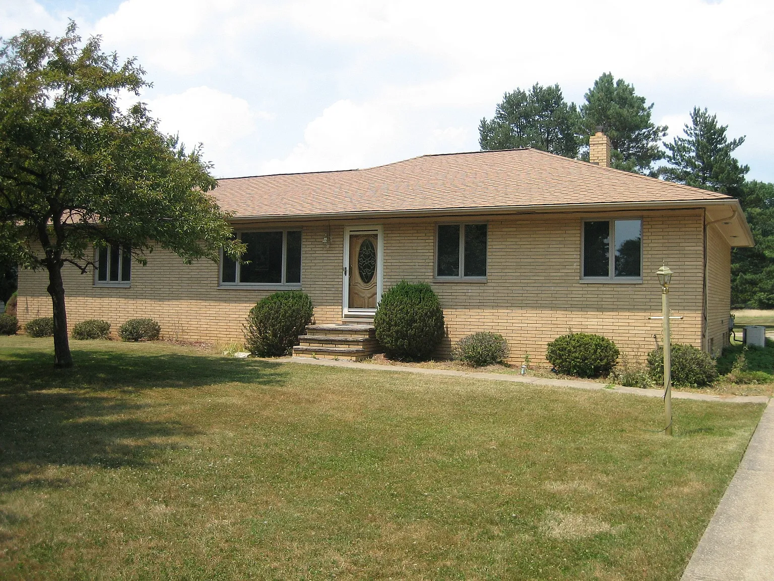 17611 Alexander Rd photo 1