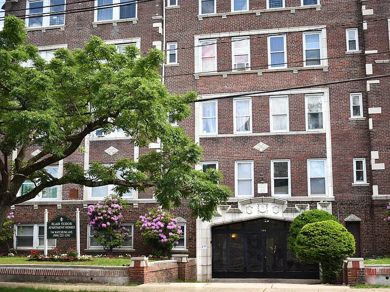 Blair Tudor Apartment Homes — Photo 10