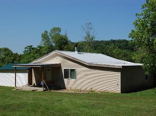 555 Barnetts Creek Rd, Columbia, KY 42728