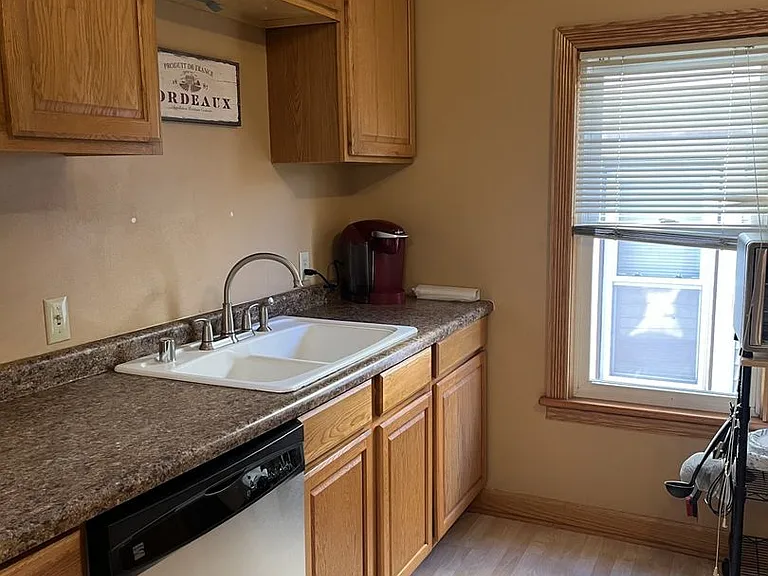 1809 N Humboldt Ave — Photo 4