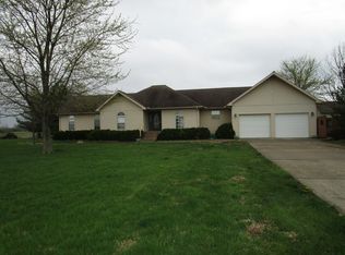 110 Vail Dr, Goreville, IL 62939