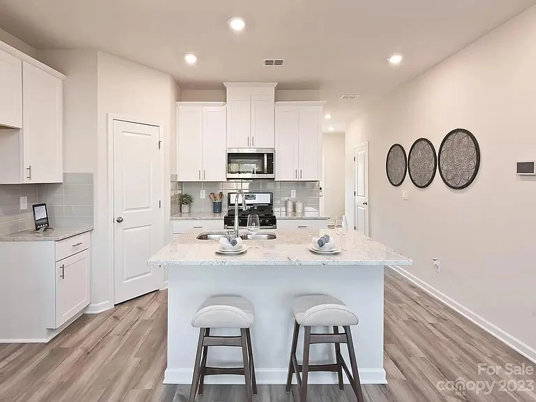 1683 Old Rivers Rd — Photo 8