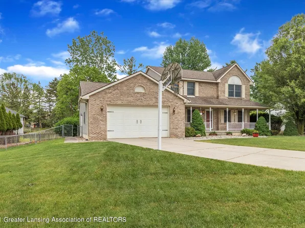 5404 Lampen Dr, East Lansing, MI 48823