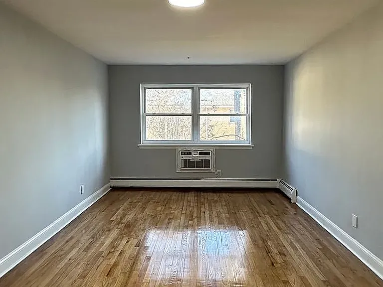 405 Grove St #2B-3B — Photo 2