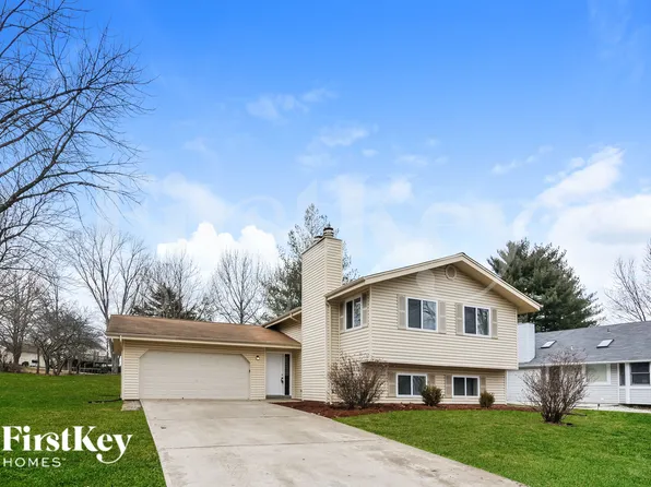1 Berry Ct, Lake Saint Louis, MO 63367