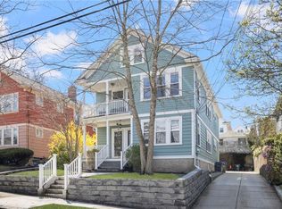 92 Colonial Rd, Providence, RI 02906