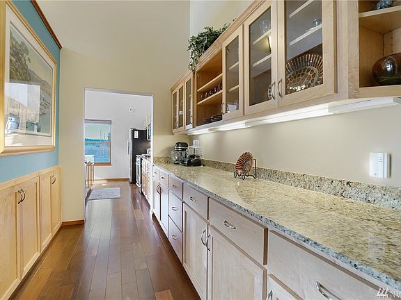 4th image of 210 W Pioneer Ave #321