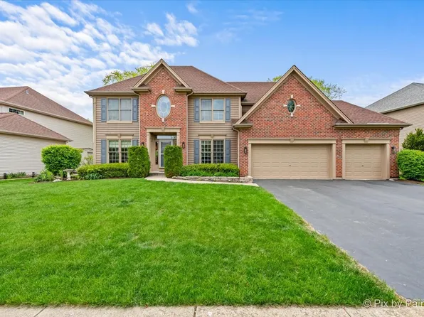 3008 Braemore Dr, West Chicago, IL 60185