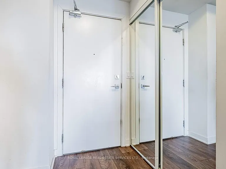 4633 Glen Erin Dr #910 — Photo 3