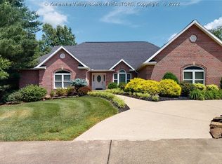 5142 Summer Dr, Culloden, WV 25510