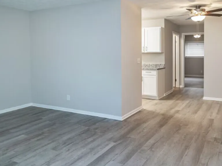 2600 Trollie Ln — Photo 5