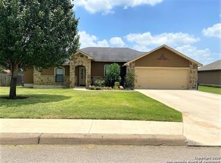 1927 Vista View Dr, Pleasanton, TX 78064