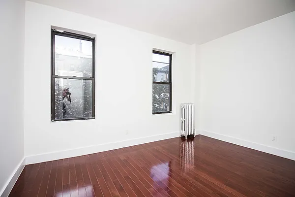 Rented by New Amsterdam Realty Group | media 22