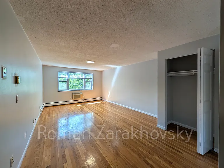 104 Babcock St #4 — Photo 2