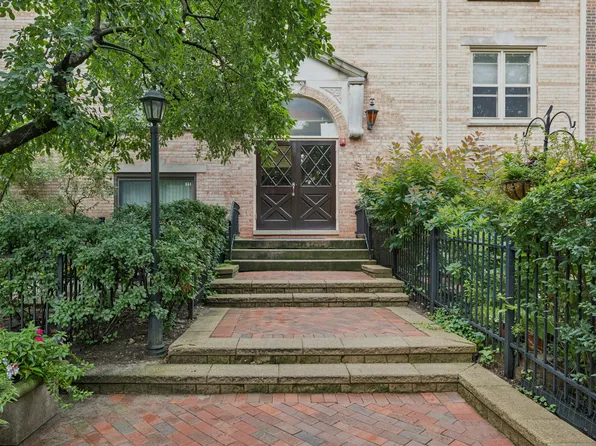 830 Forest Ave Unit B, Evanston, IL 60202