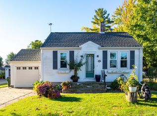 102 E Cameron St, New London, WI 54961