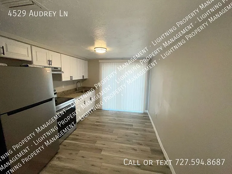 4529 Audrey Ln — Photo 6