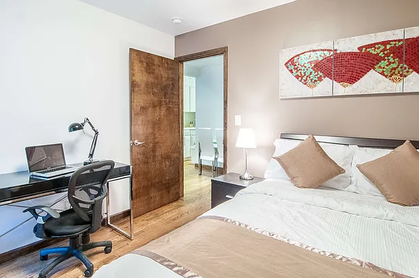 Rented by Townhouse Apartments | media 10