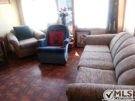 5th image of 223 Long Creek Dr